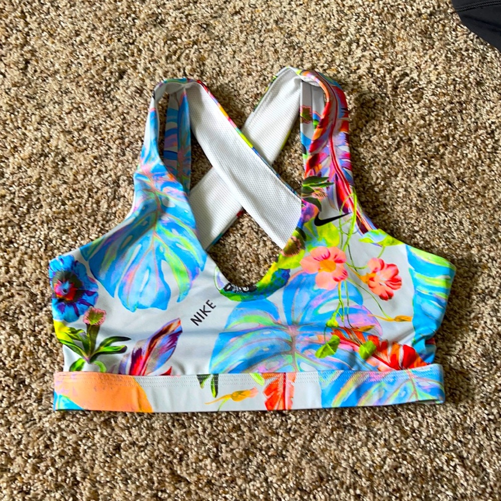 Nike sports bra